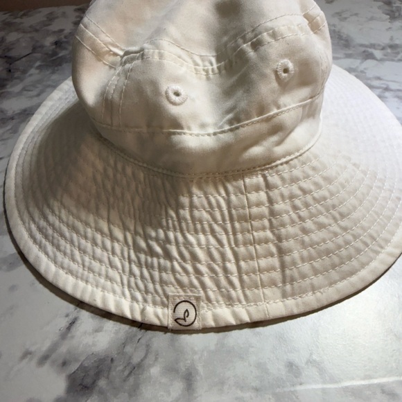 Little Planet Other - Little Planet White Bucket Hat by Carters sz 3-9 months